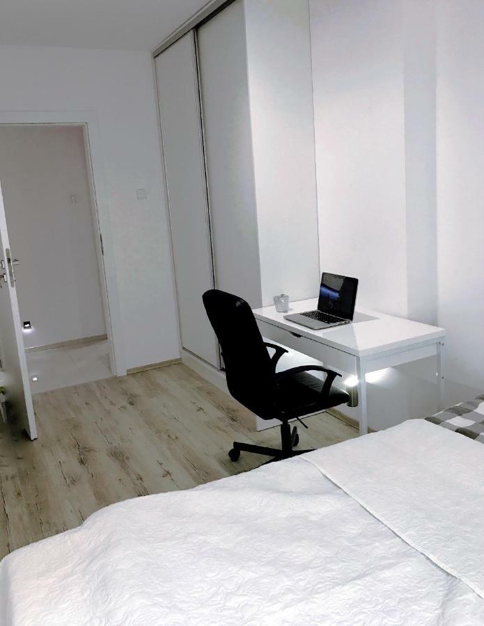 Icon Apartments Centrum 68 Вроцлав Екстериор снимка