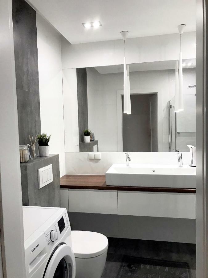 Icon Apartments Centrum 68 Вроцлав Екстериор снимка